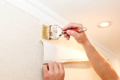 Pose de papier peint à Saint-Igest — revêtements muraux et toiles de verre